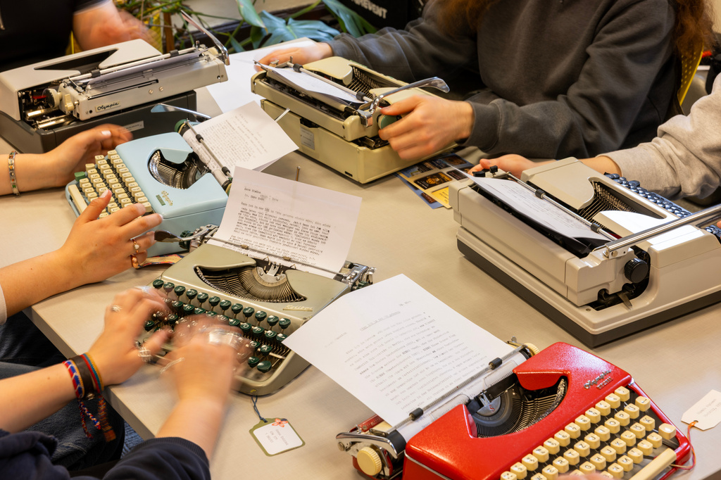 A college instructor turns to typewriters to prevent AI-written work and teach life lessons