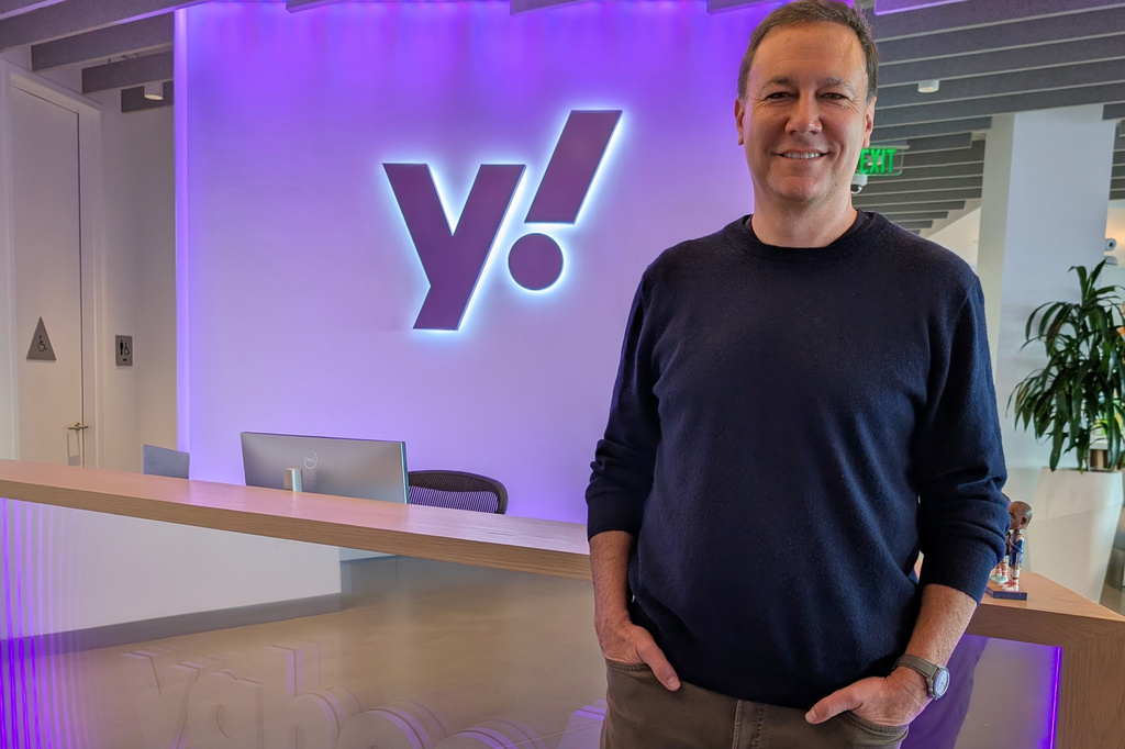 Yahoo tries another comeback with its AI answer engine