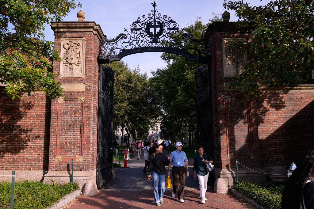 Harvard moves to limit A grades