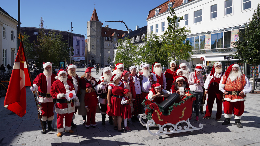 World’s Santas gather in Denmark for a midsummer congress
