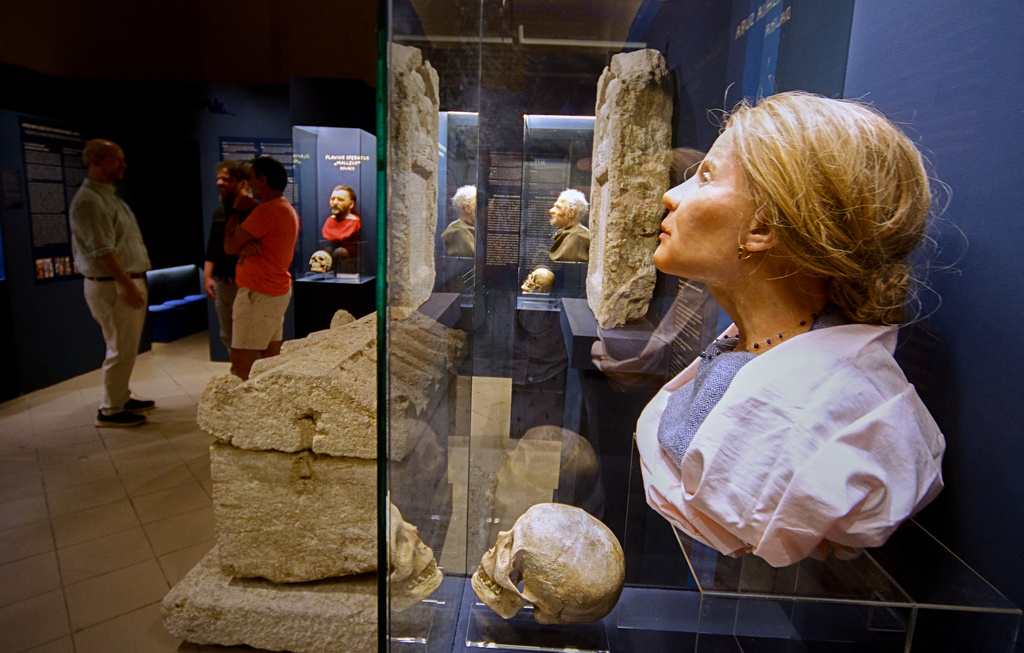 Ancient Roman faces come to life in Budapest exhibition