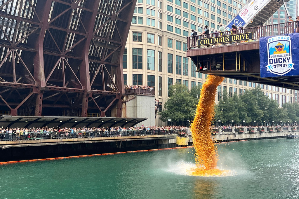 90,000 rubber ducks race down the Chicago River for charity